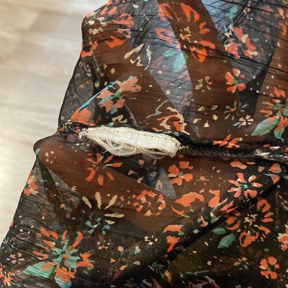 3for$20 Roxy | Size:M flower print tops SzM - Picture 6 of 6